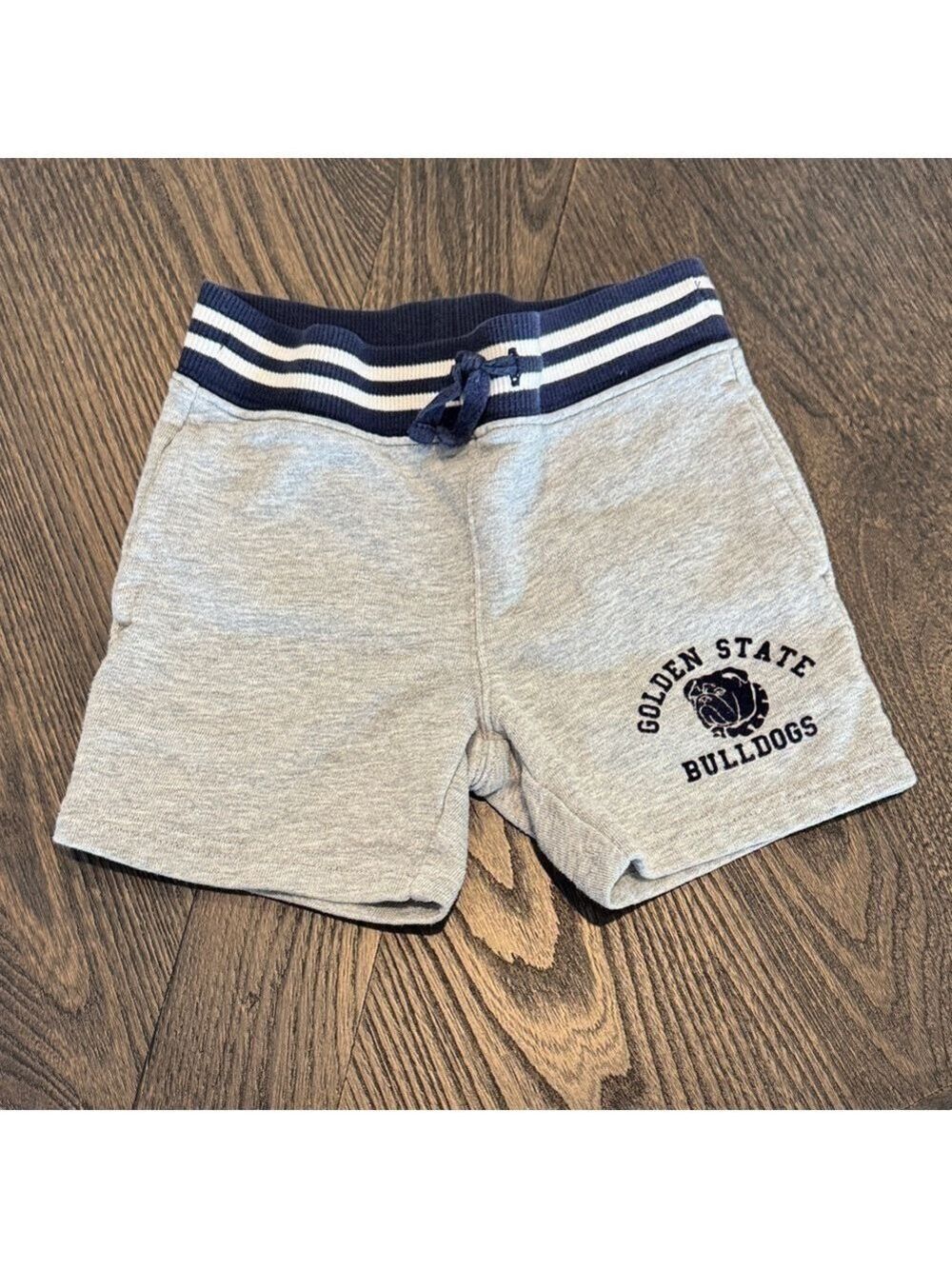 Janie and Jack Gray Bulldog Shorts Size 3